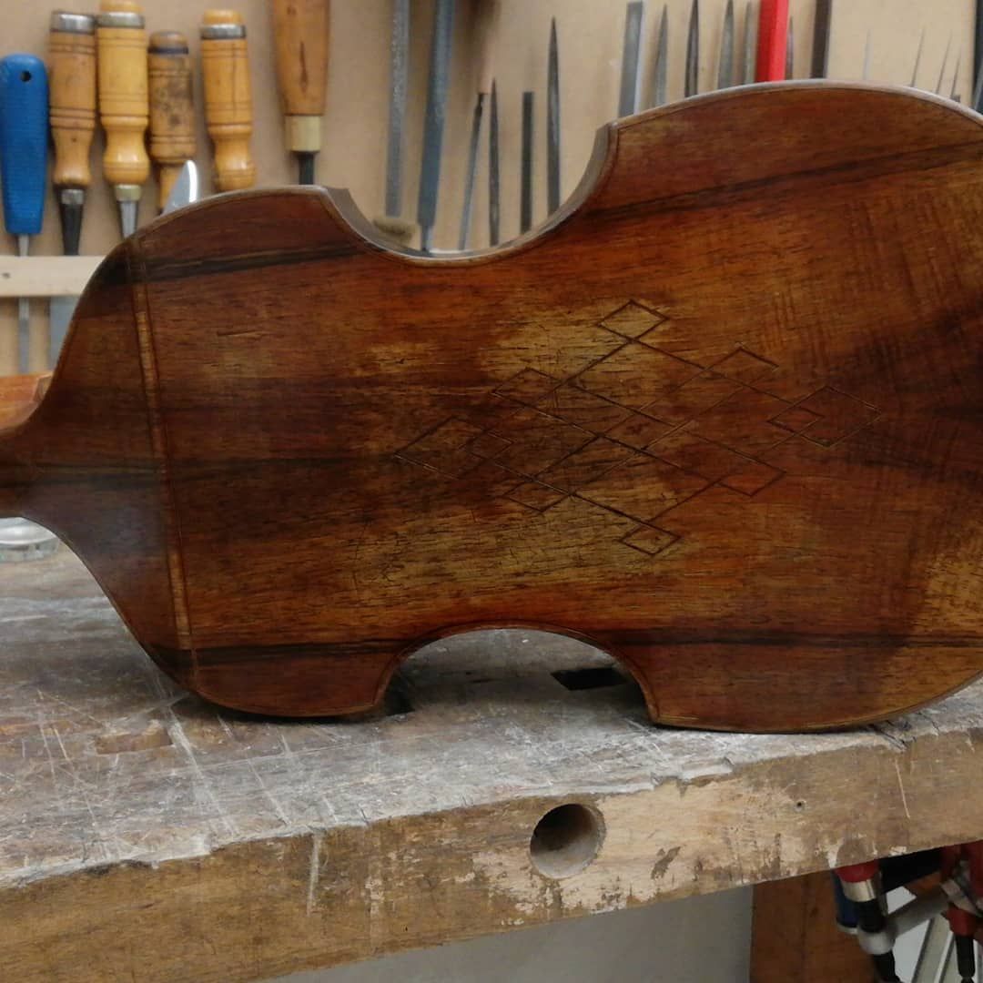 Luthier Ander Arroitajauregi